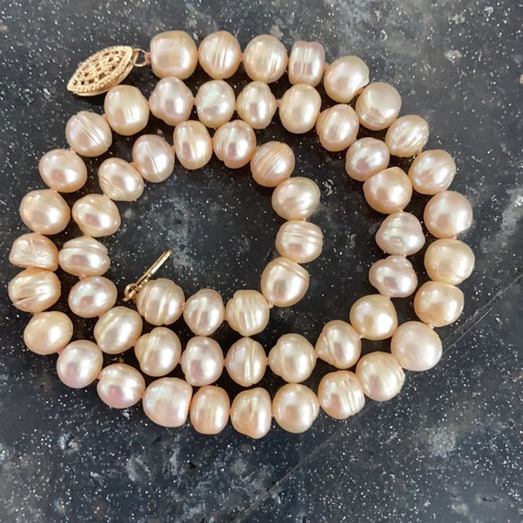 New handmade freshwater mauve pearl necklace - Picture 3 of 6